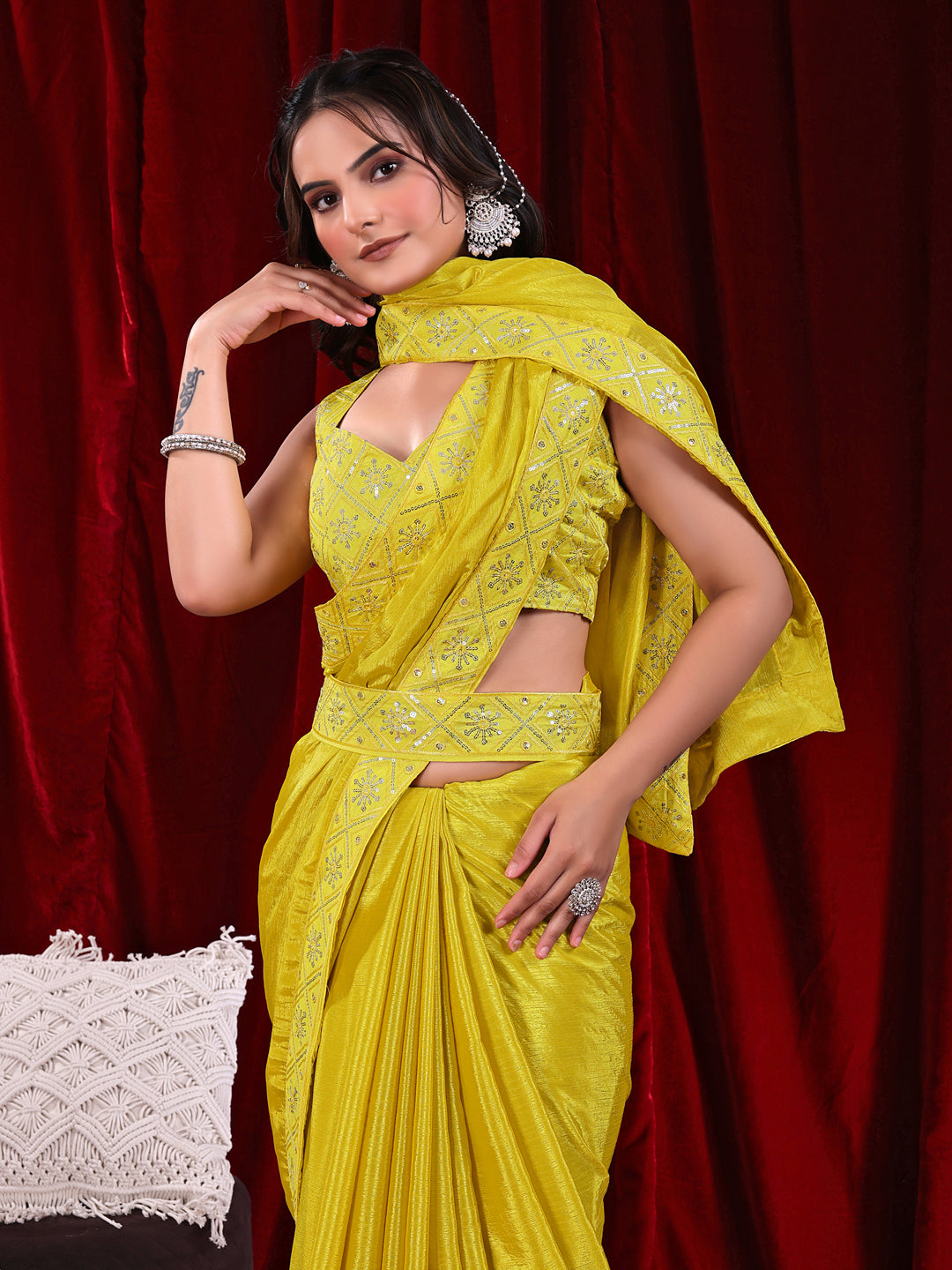 Chinon Solid Saree with Embroidered Lace Border