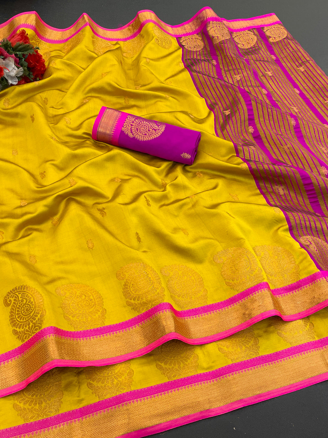 Jacquard Pure Banarasi Silk Saree