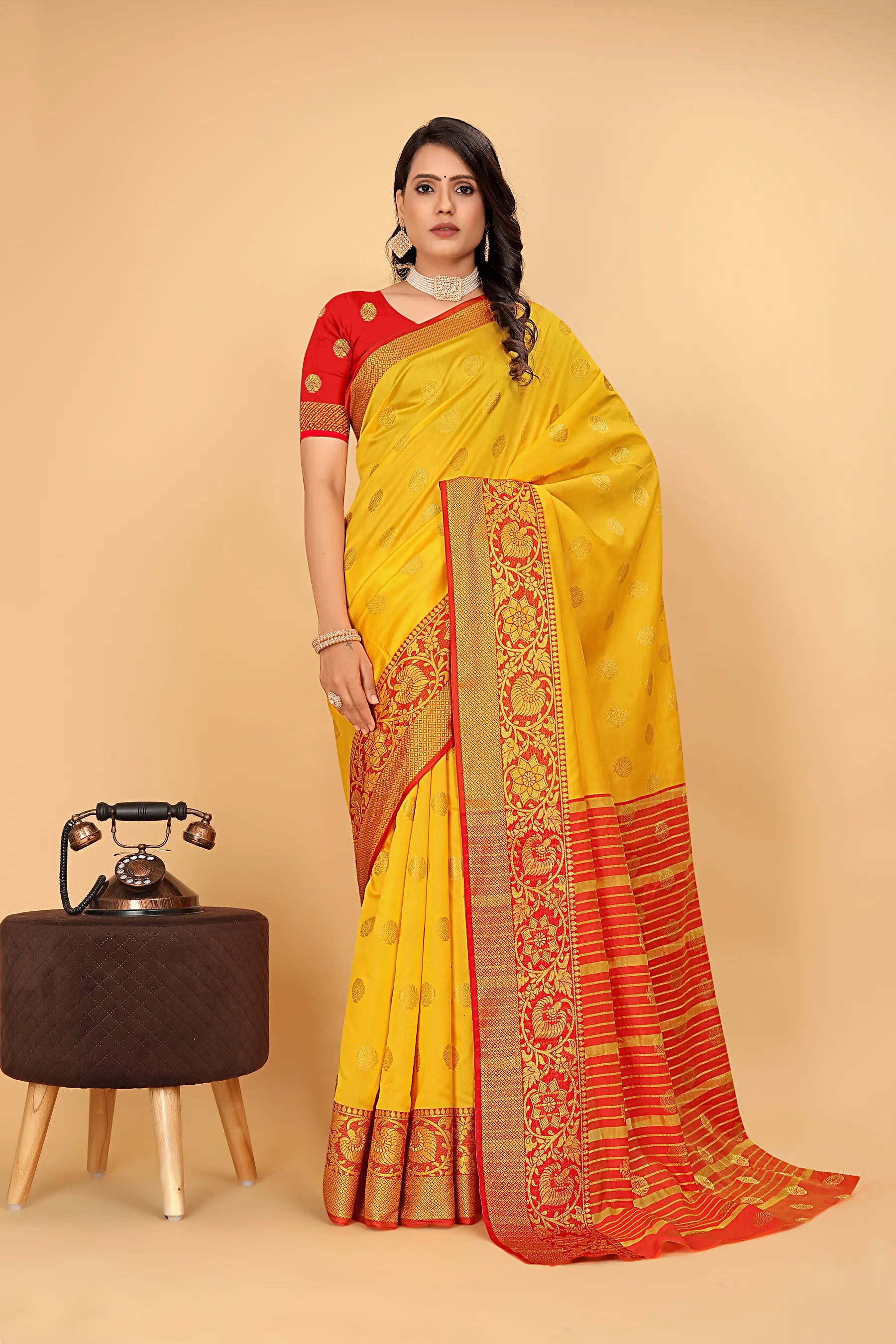 Pionex Woven Katan Kanjivaram Soft Lichi Silk Sarees