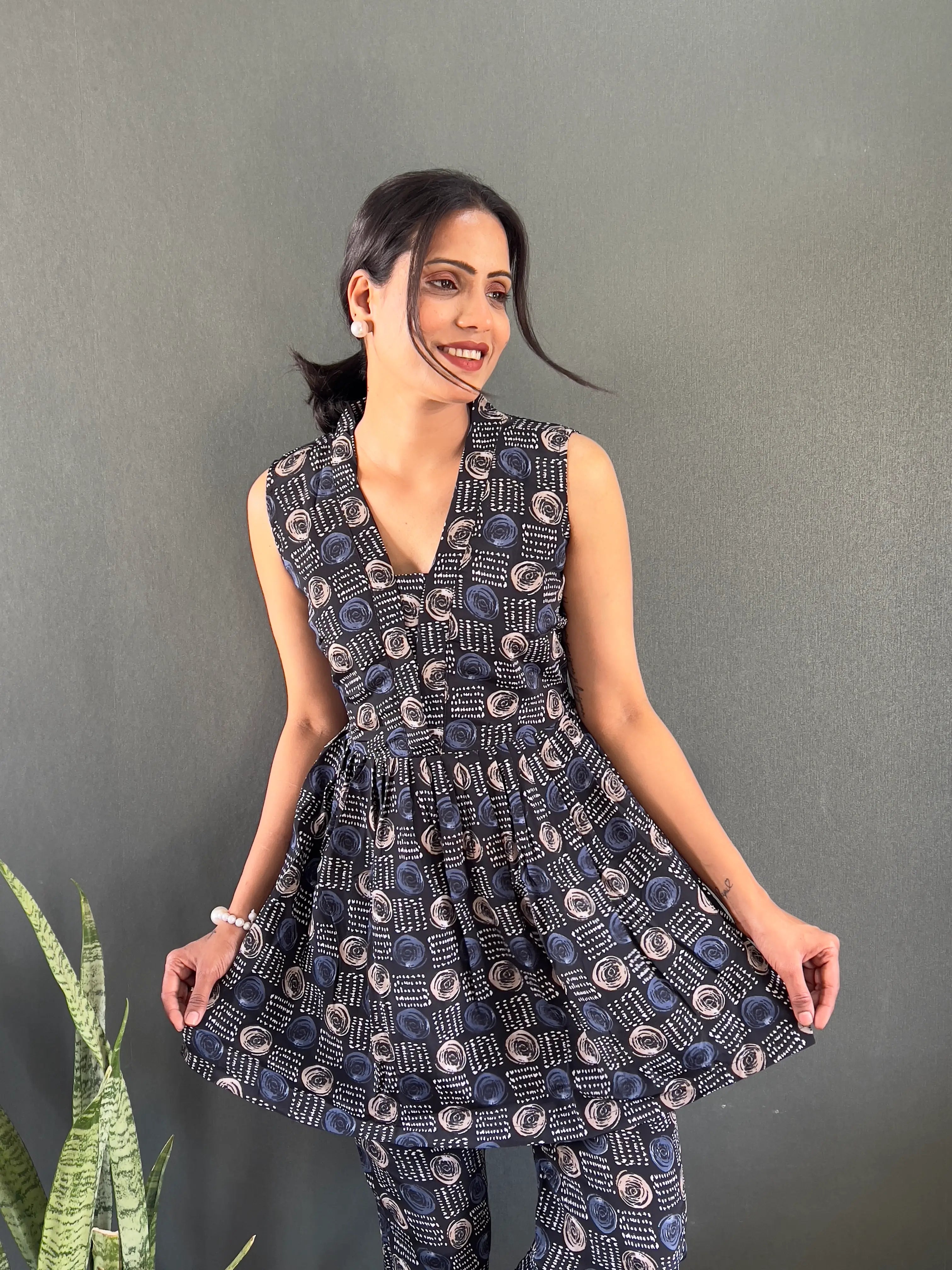 Printed V-Neck Co Ord Sets For Office Wear