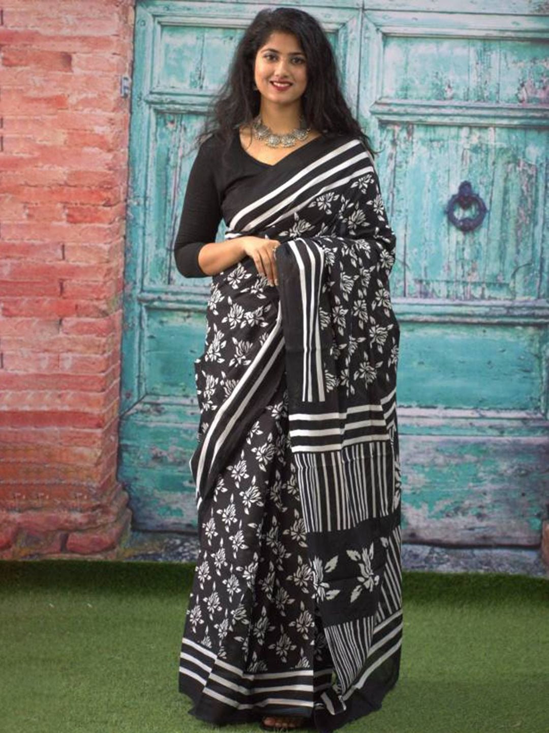 Jaipuri Mul Cotton Printed Saree for Women | Batik & Hand Block Inspired Floral Print Soft Cotton Saree with Unstitched Blouse Piece
