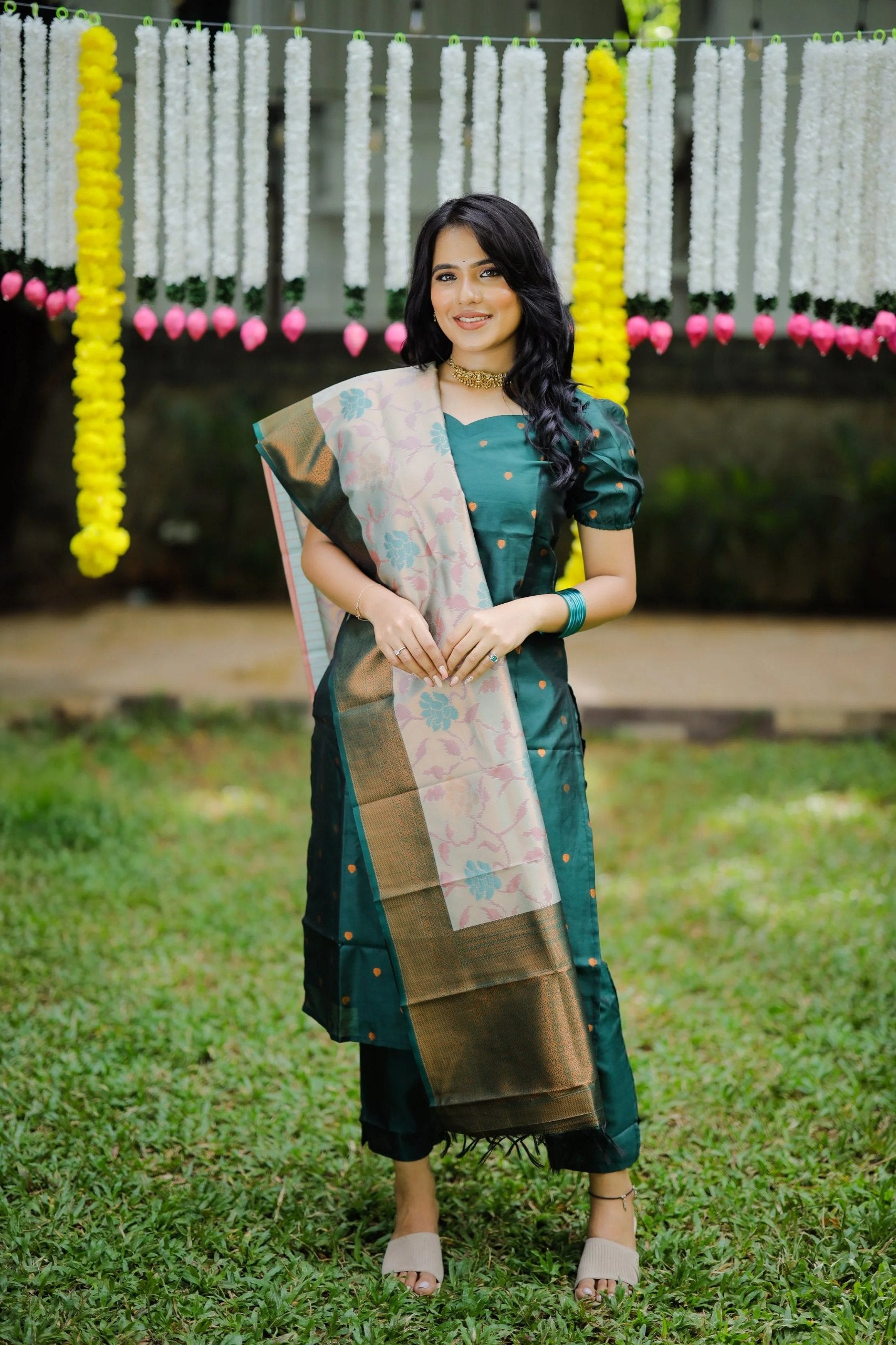 Jacquard Weaving Kurta with Pant and Dupatta Set