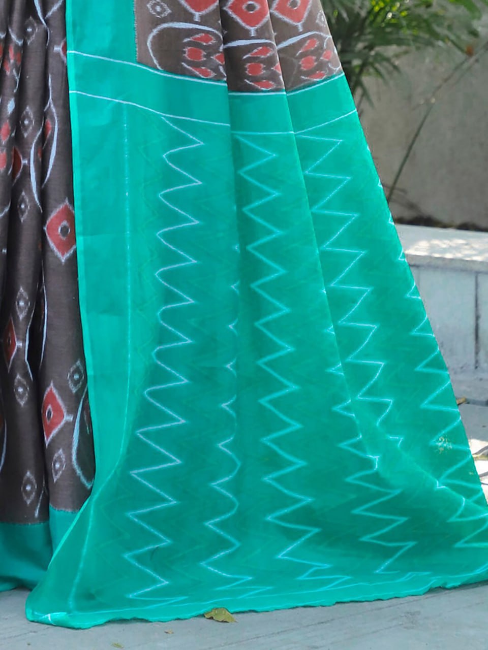 Abstract Mulmul Cotton Printed Saree