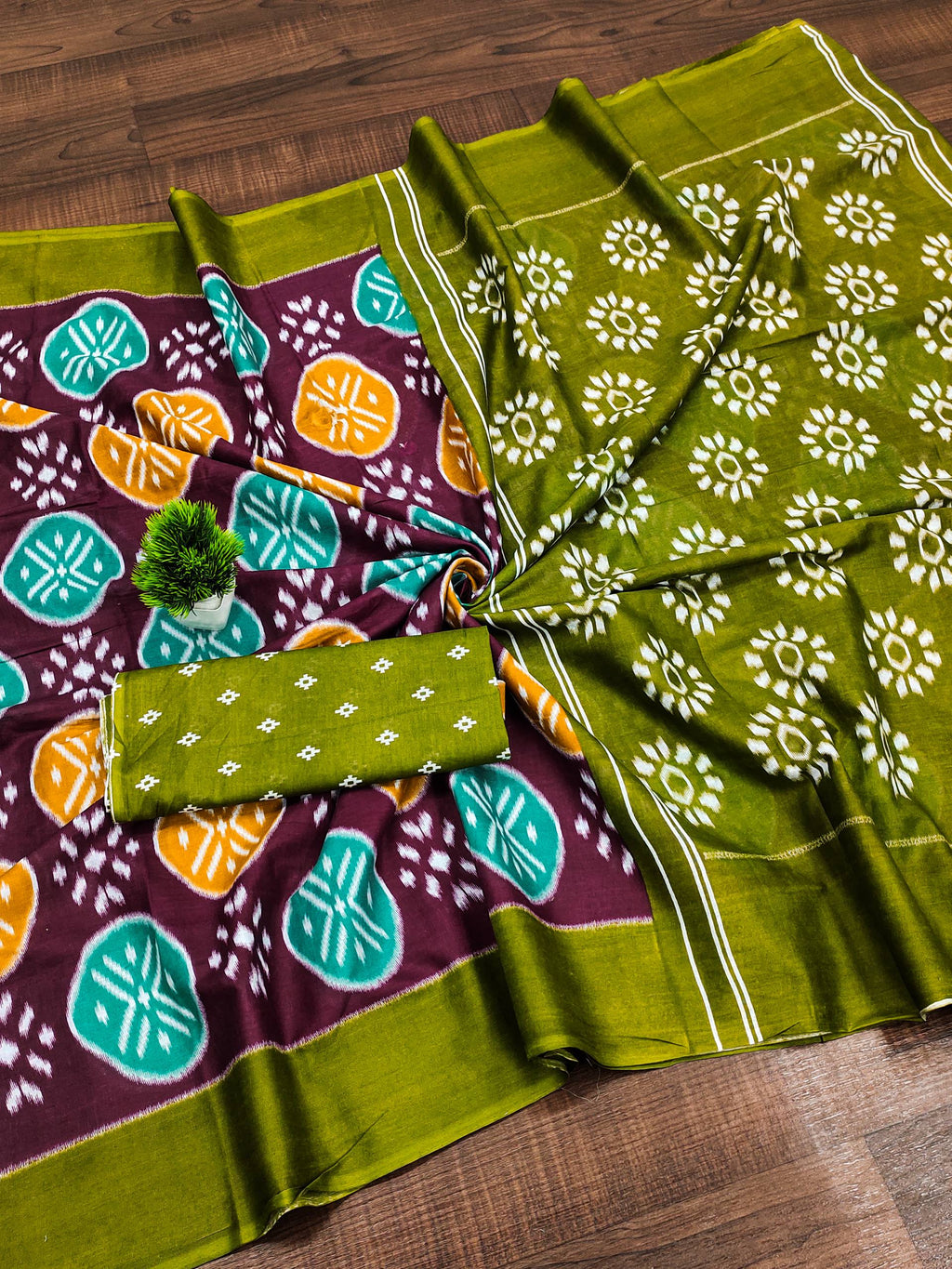 Trendy Mulmul Cotton Ikkat Hand Block Print Saree