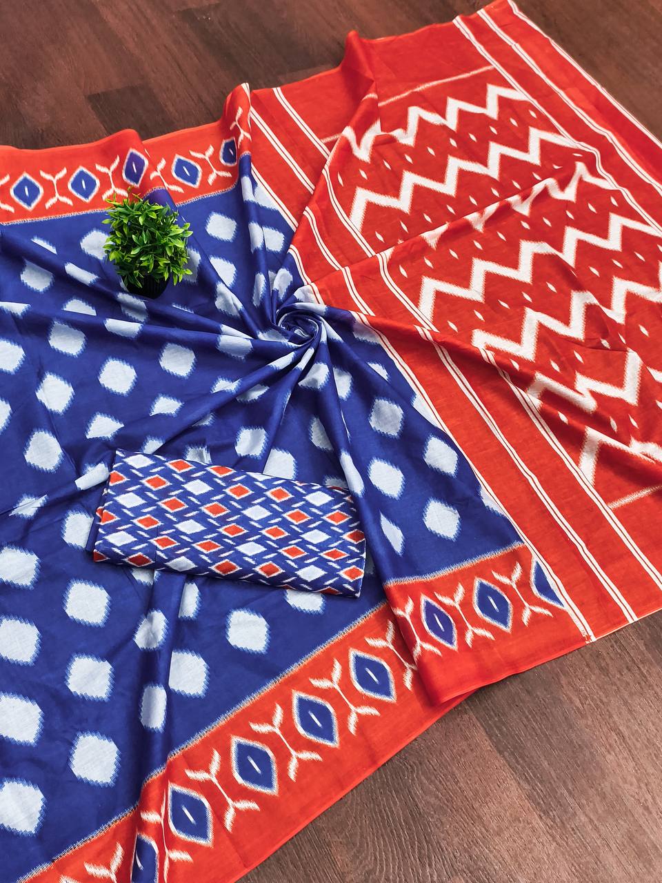 Women's Mulmul Cotton Ikkat Hand Block Print Saree