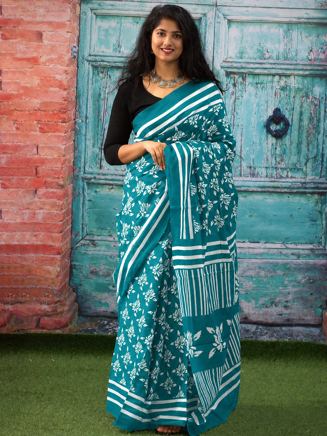 Jaipuri Mul Cotton Printed Saree for Women | Batik & Hand Block Inspired Floral Print Soft Cotton Saree with Unstitched Blouse Piece