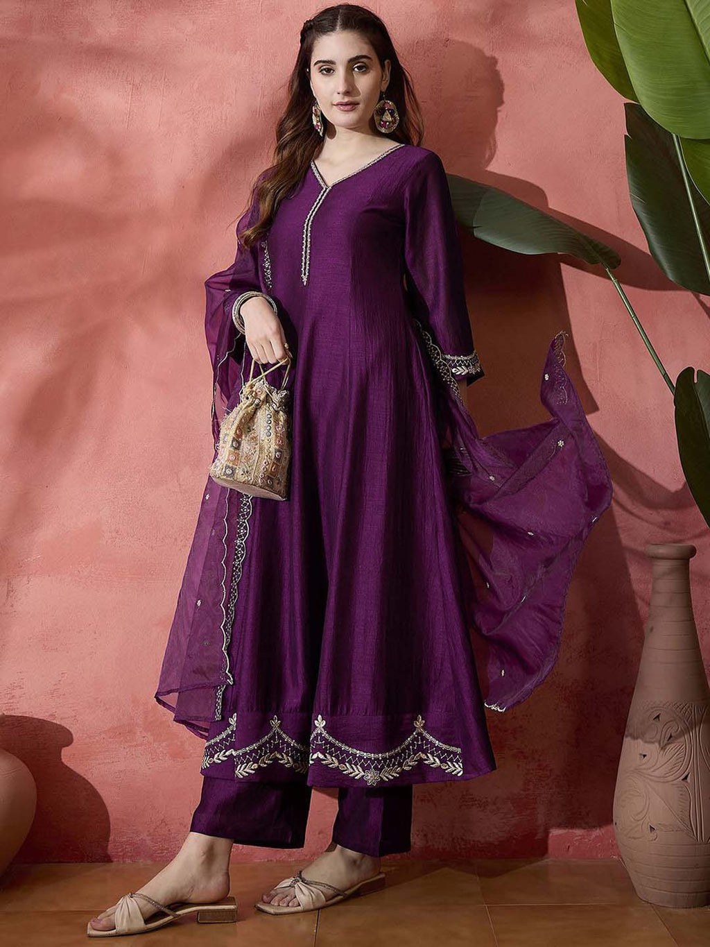 Elegant Zari Embroidered Silk Blend Anarkali Set